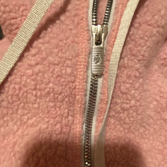 Lululemon Sherpa - Picture 3 of 4